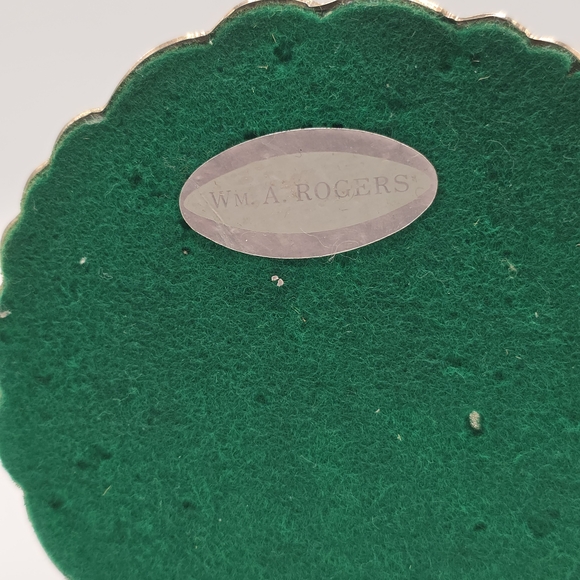 VTG WM. A. Rogers Silverplate Candlestick Ornate Weighted Base, Non-magnetic - Picture 10 of 13